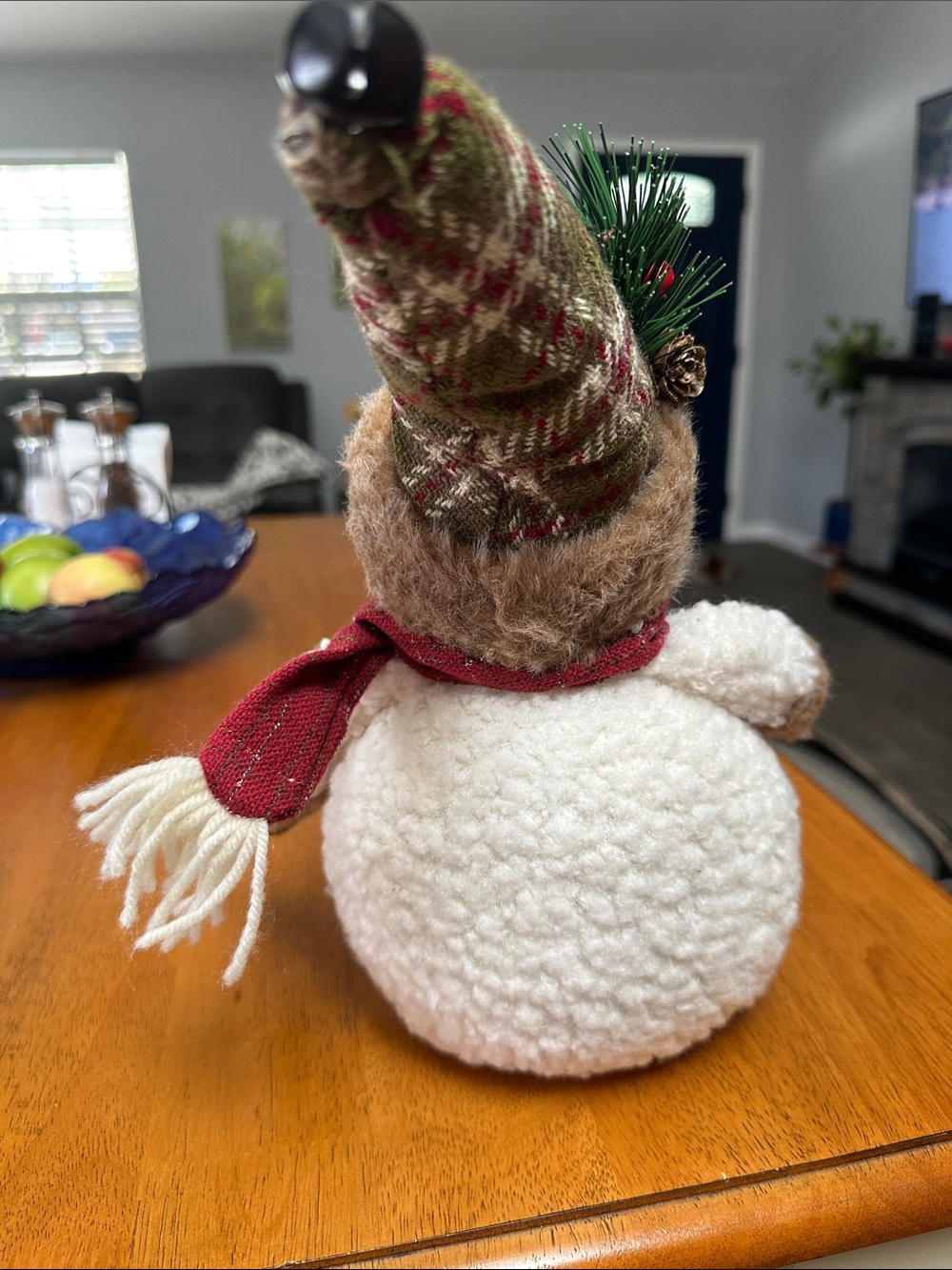 Christmas sitting snowman w/ hat, mittens& black boots. Wood legs. Wool body. - Picture 2 of 7